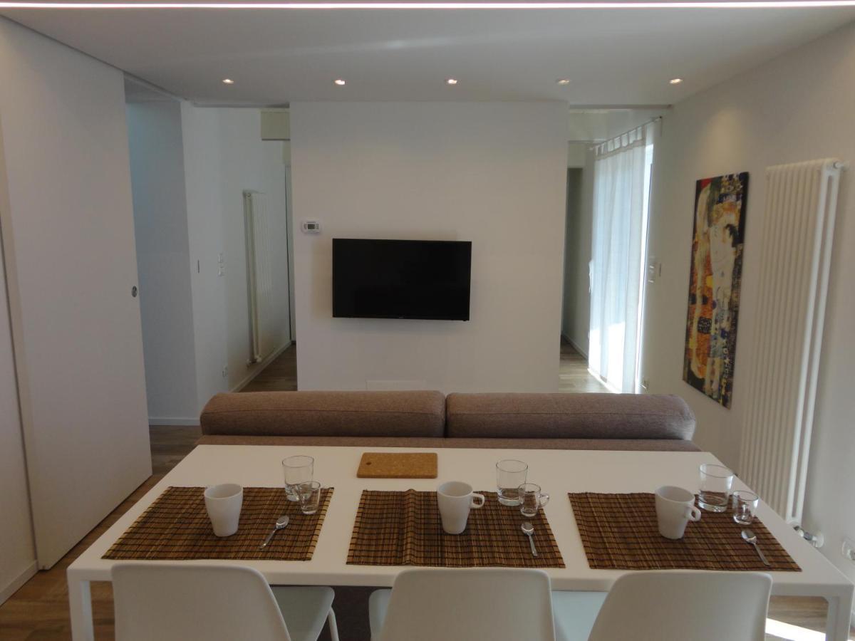 Apartamento Casa Klimt Vicinissima Al Mare Parcheggio Privato Gratuito Se Disponibile Pescara Exterior foto