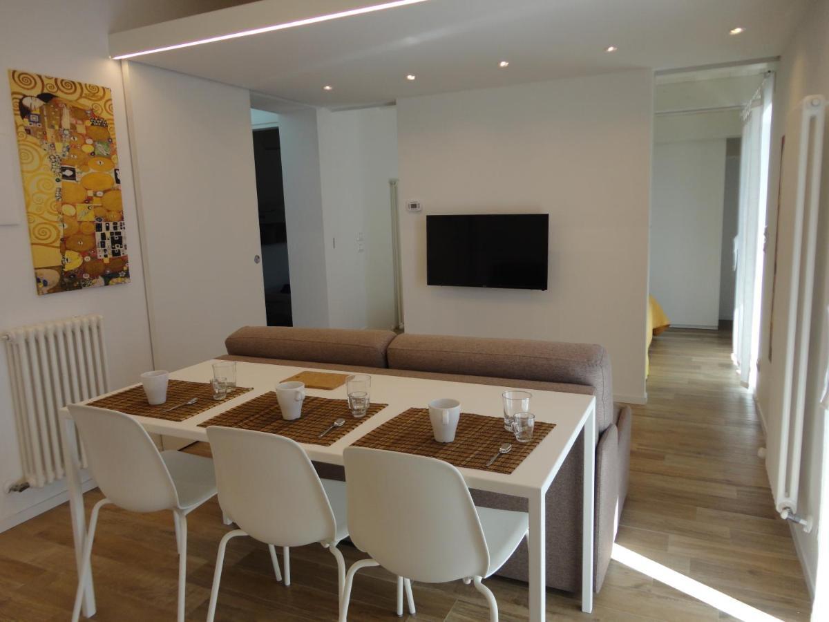 Apartamento Casa Klimt Vicinissima Al Mare Parcheggio Privato Gratuito Se Disponibile Pescara Exterior foto